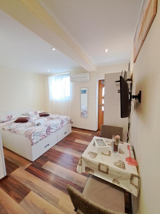 Meressa Nina&Leo Studio Apartments Novigrad Istria Extérieur photo